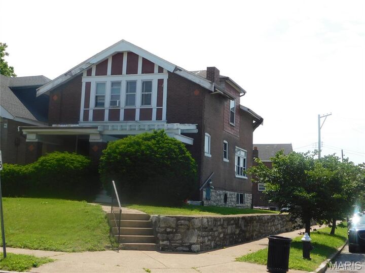 Property Photo: 4502 Harris Avenue MO 63115