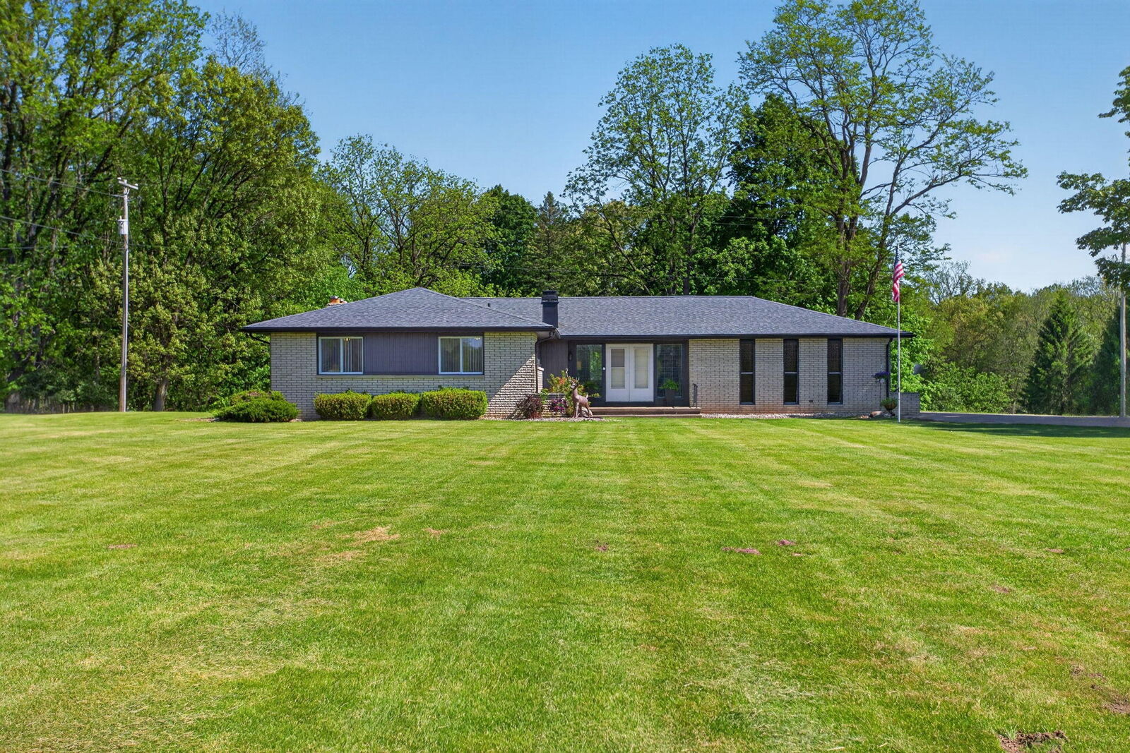 Property Photo:  8000 Jefferson Road  MI 49230 