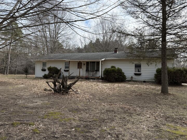 Property Photo: 6242 Hawley Highway MI 48809