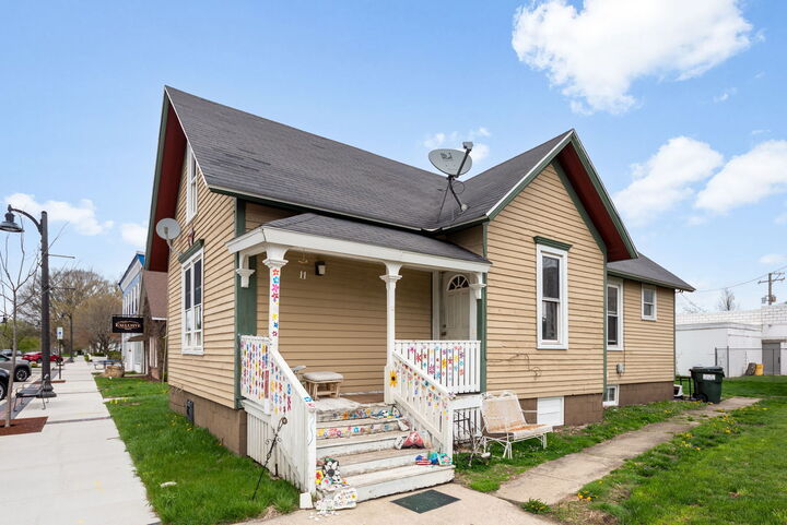 Property Photo: 203 N Second Street IL 60468