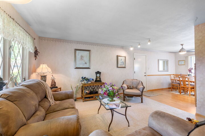 Property Photo:  3206 Wren Lane  IL 60008 