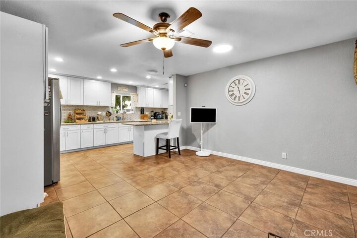 Property Photo:  25880 Avalon  CA 92404 