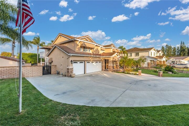 Property Photo:  17801 Neff Ranch  CA 92886 