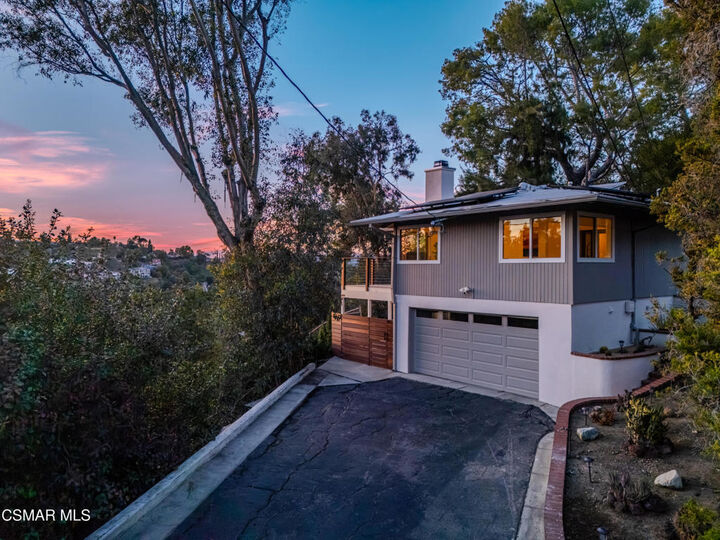Property Photo:  5101 Calatrana Drive  CA 91364 