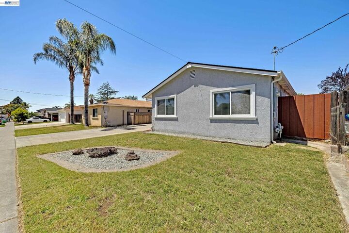 Property Photo:  169 Tamarack Drive  CA 94587 