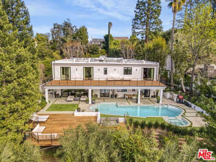Property Photo:  18321 Lake Encino Drive  CA 91316 
