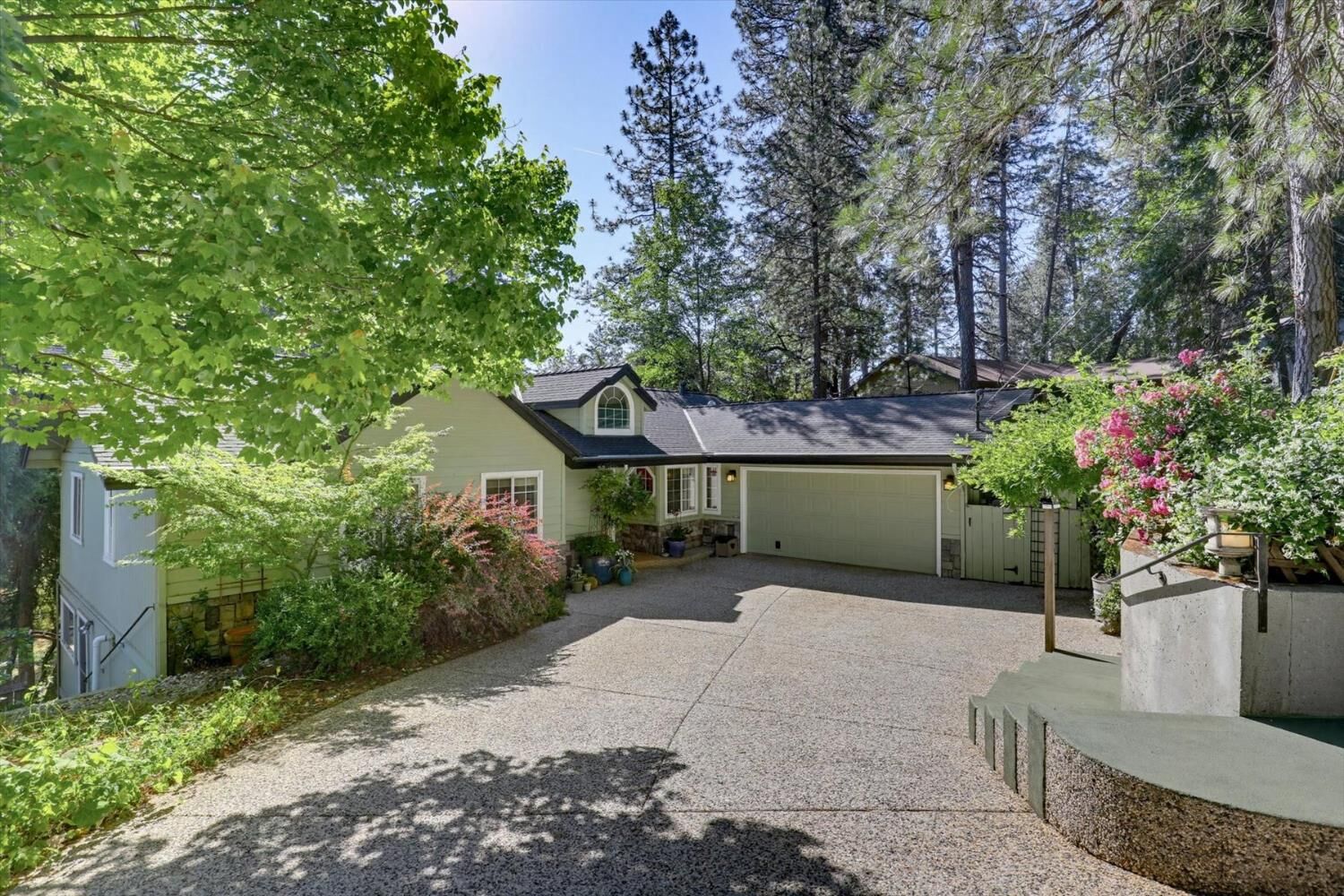 Property Photo:  21349 Leslie Drive  CA 95945 