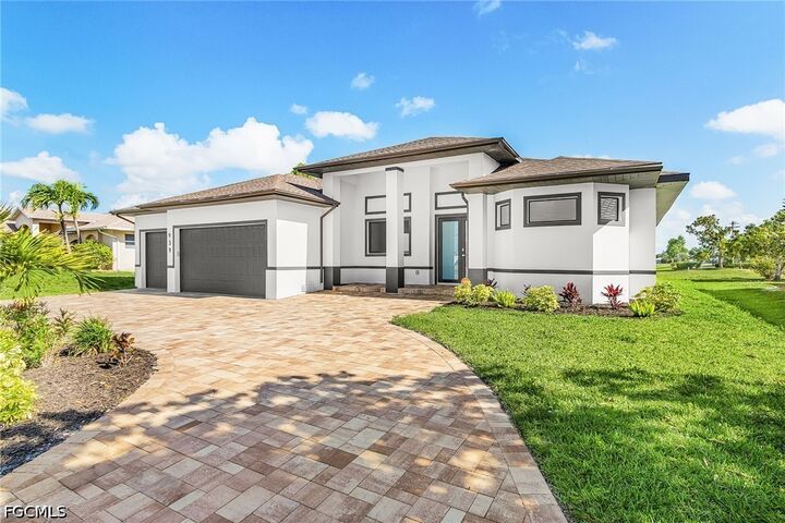 Property Photo:  939 Mohawk Parkway  FL 33914 