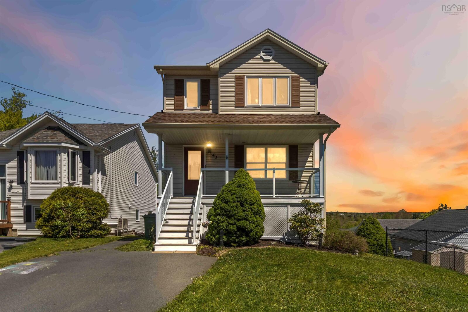 Property Photo: 41 Bianca Court NS B4E 3E2