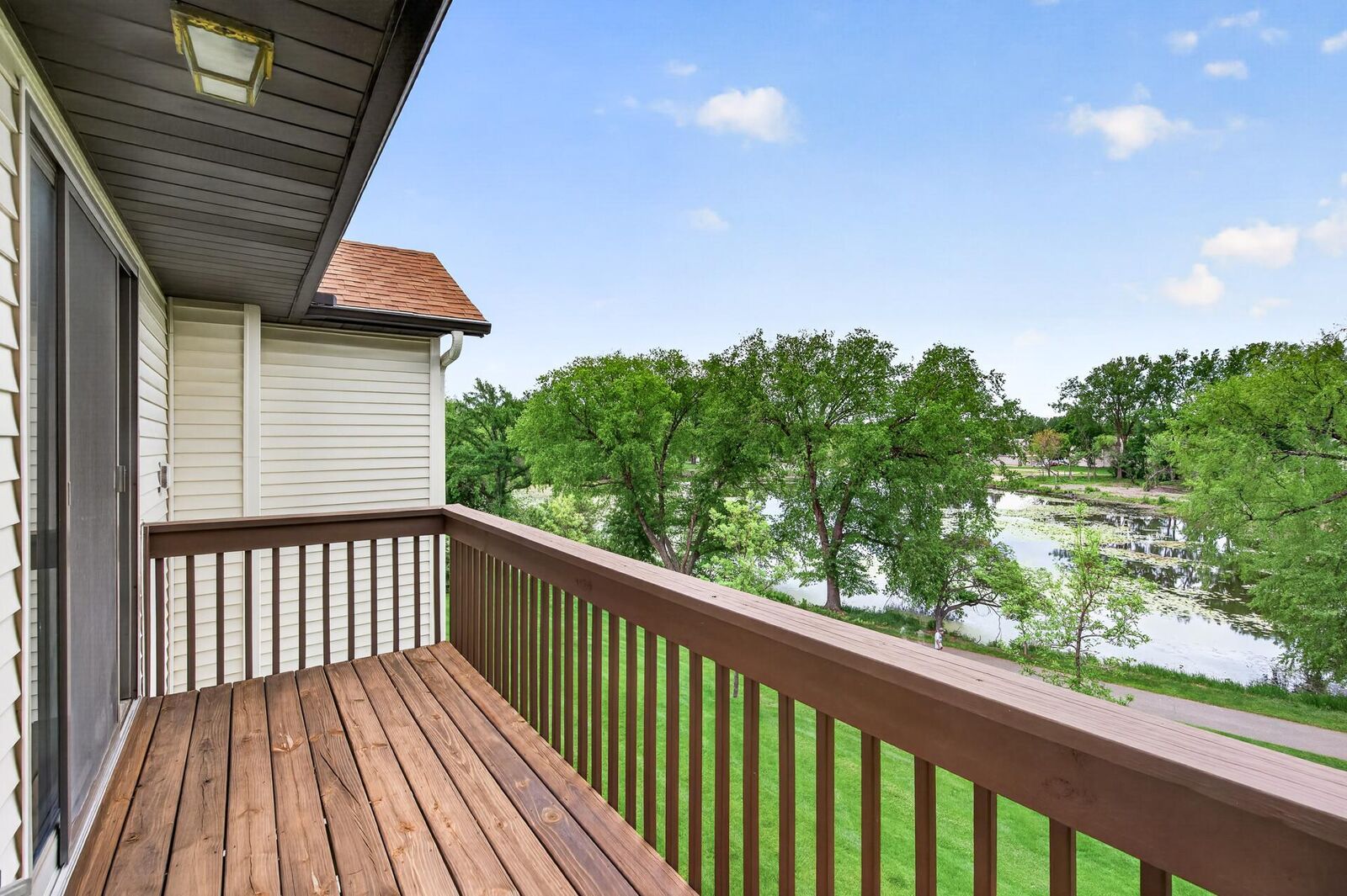 Property Photo:  2638 Lake Court Drive 30  MN 55112 