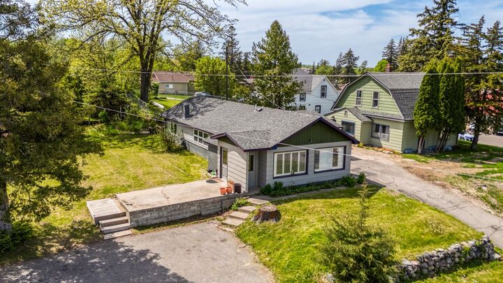 Property Photo:  202 Division Street S  MN 56484 