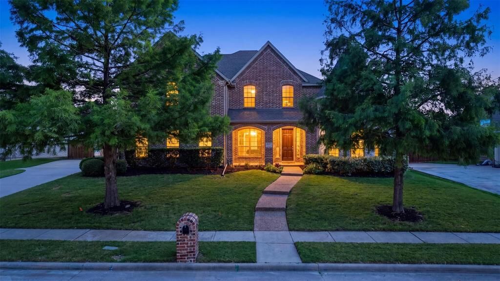 Property Photo:  731 Nighthawk Drive  TX 75094 