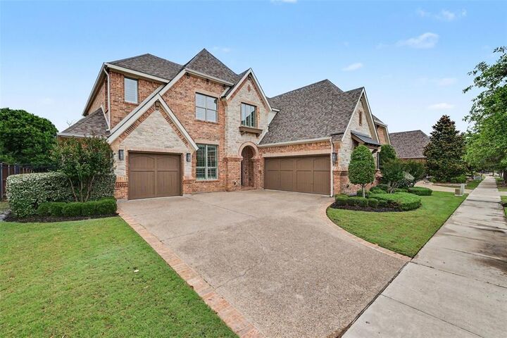 Property Photo:  1241 Blue Lake Boulevard  TX 76005 