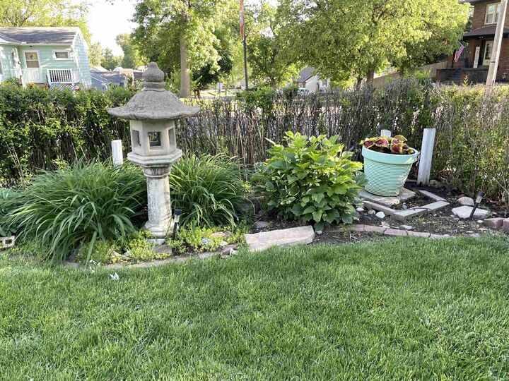 Property Photo:  5303 6th Ave  IA 51106-3122 