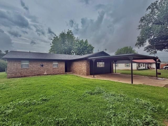 Property Photo:  1355 Highway 62  OK 73018 