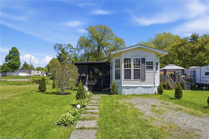 Property Photo:  2490 Governors Road B34  ON L0R 1T0 