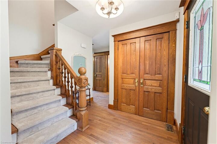 Property Photo: 36 Jane Street ON N0B 1L0