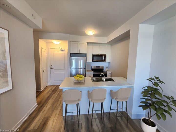 Property Photo: 5055 Greenlane Road 313 ON L0R 1B3