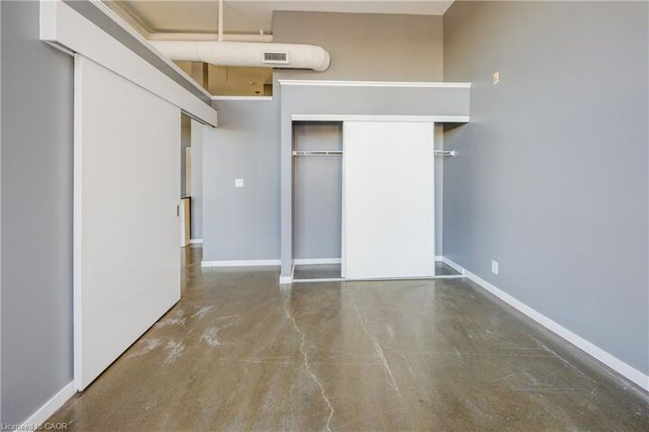 Property Photo:  404 King Street W 526  ON N2G 4Z9 