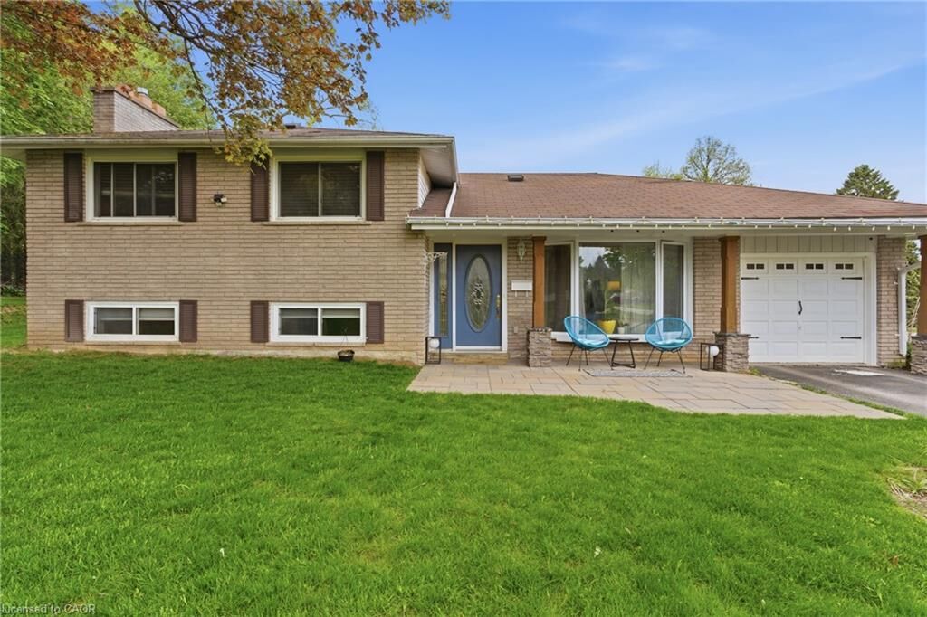 Property Photo:  197 Burbank Street  ON L7J 1S9 
