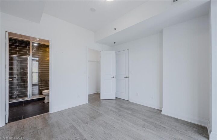 Property Photo:  55 Speers Road 1503  ON L6K 0H9 