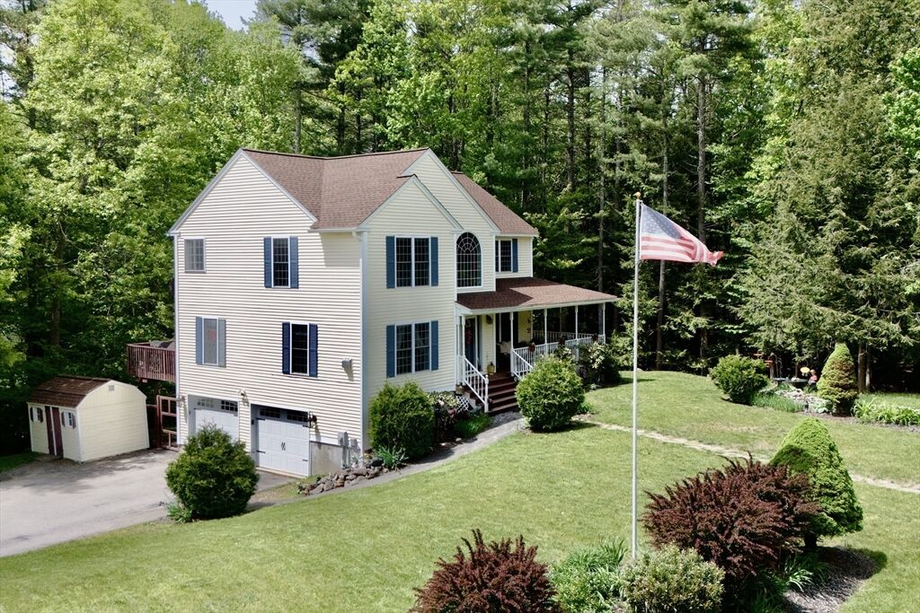Property Photo: 6 Loon Road MA 01475