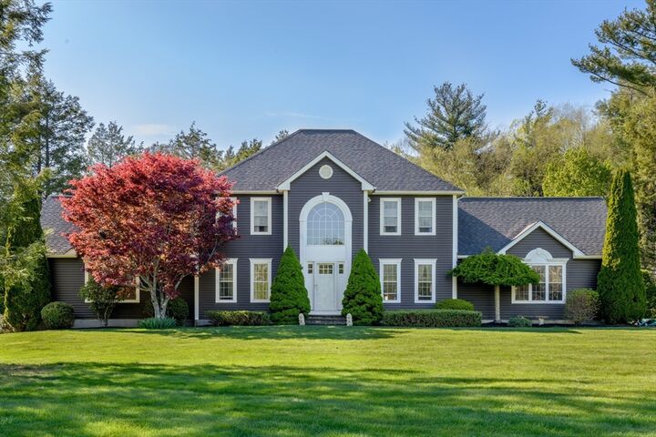 Property Photo:  27 Vista Circle  MA 01543 