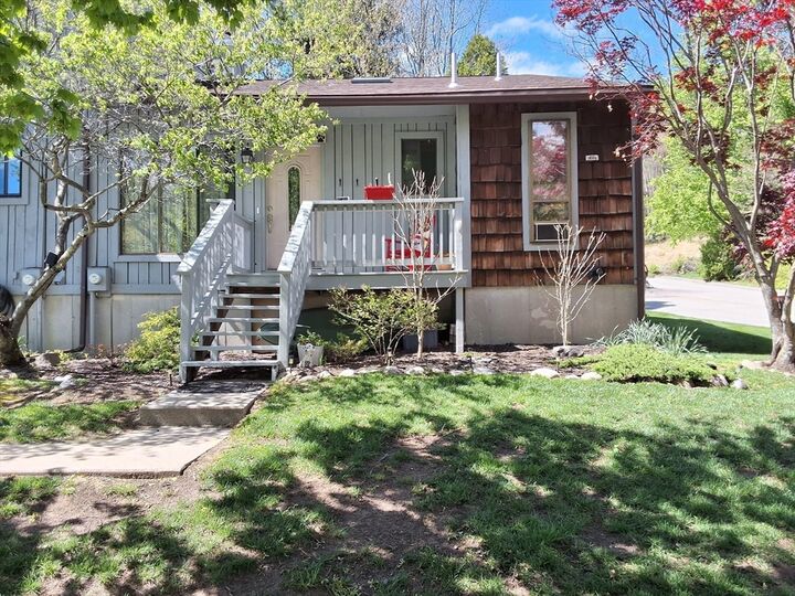 Property Photo:  12 Meadowbrook Ln 12  MA 01069 