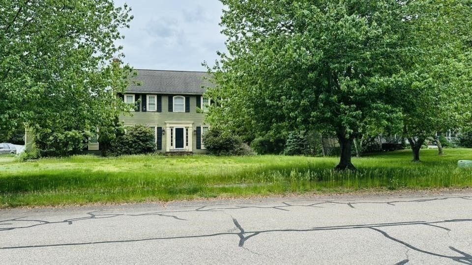Property Photo:  4 Canoe River Rd  MA 02334 