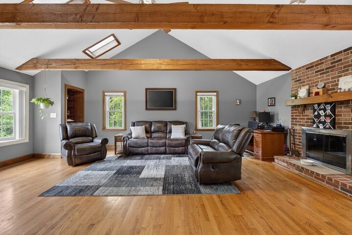 Property Photo:  25 Margate Rd  MA 01845 