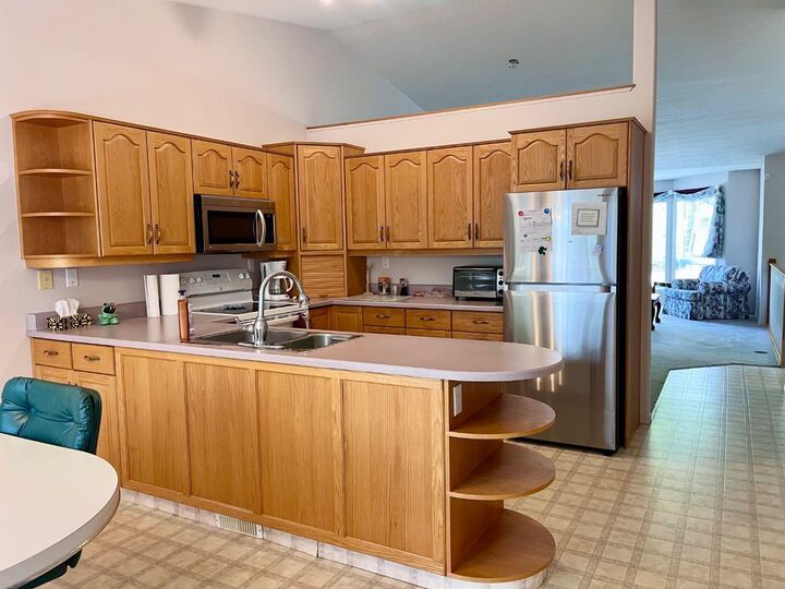 Property Photo: 166 Hallam Drive AB T7V 2C3
