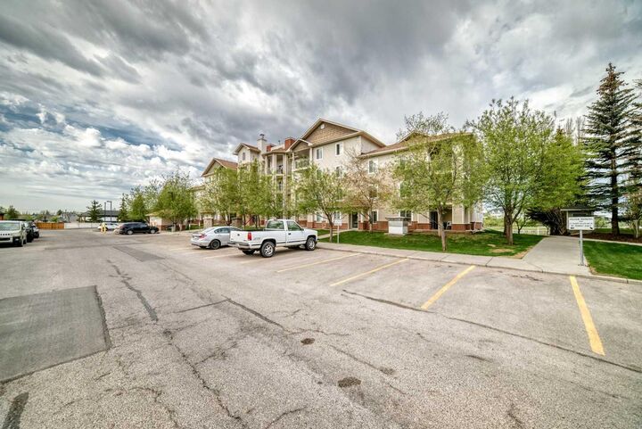 Property Photo: 16 Country Village Bay NE 406 AB T3K 5Y9