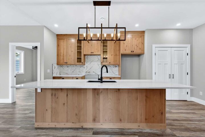 610 4 Avenue SW 32 — photo 1
