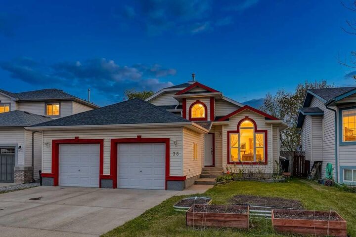 Property Photo: 38 Canoe Circle SW AB T4B 2L6