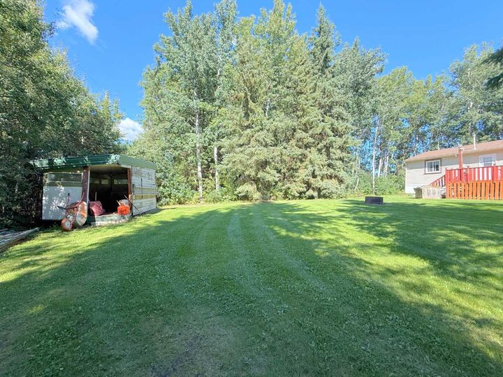 Property Photo: 682001A Range Road 222.9 AB T9S 2B8