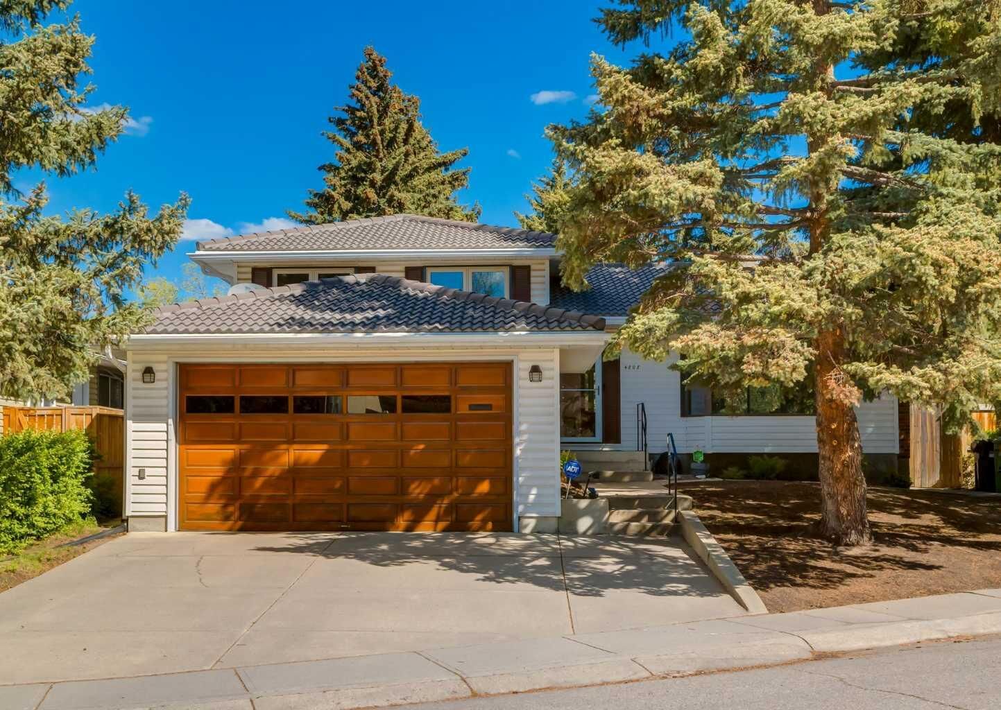 Property Photo:  4808 Valiant Drive NW  AB T3A 1X2 