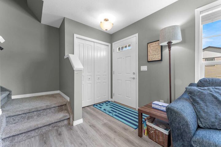 Property Photo: 22 Hawthorn Place AB T4S 0R8