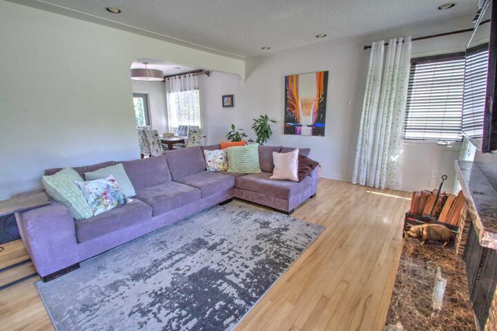 Property Photo: 1604 Scotland Street SW AB T3C 2L5