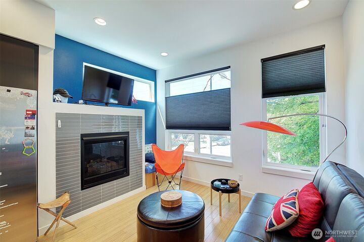 Property Photo:  3444  California Avenue SW  WA 98116 