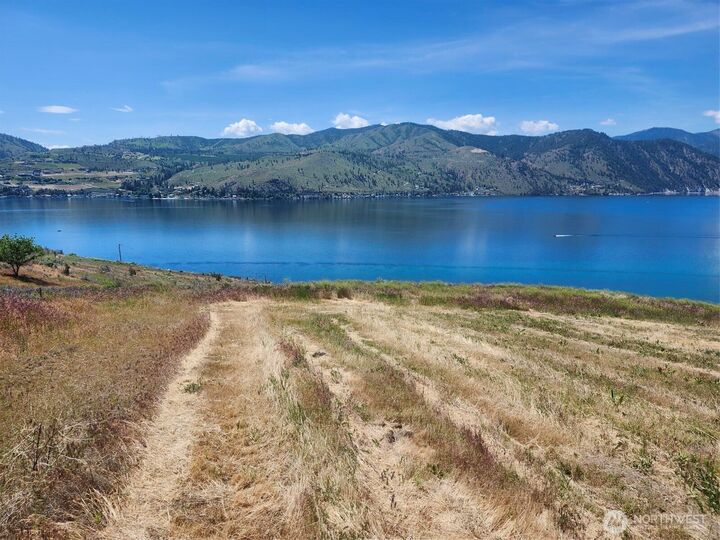 Property Photo:  155  Makai Road  WA 98831 