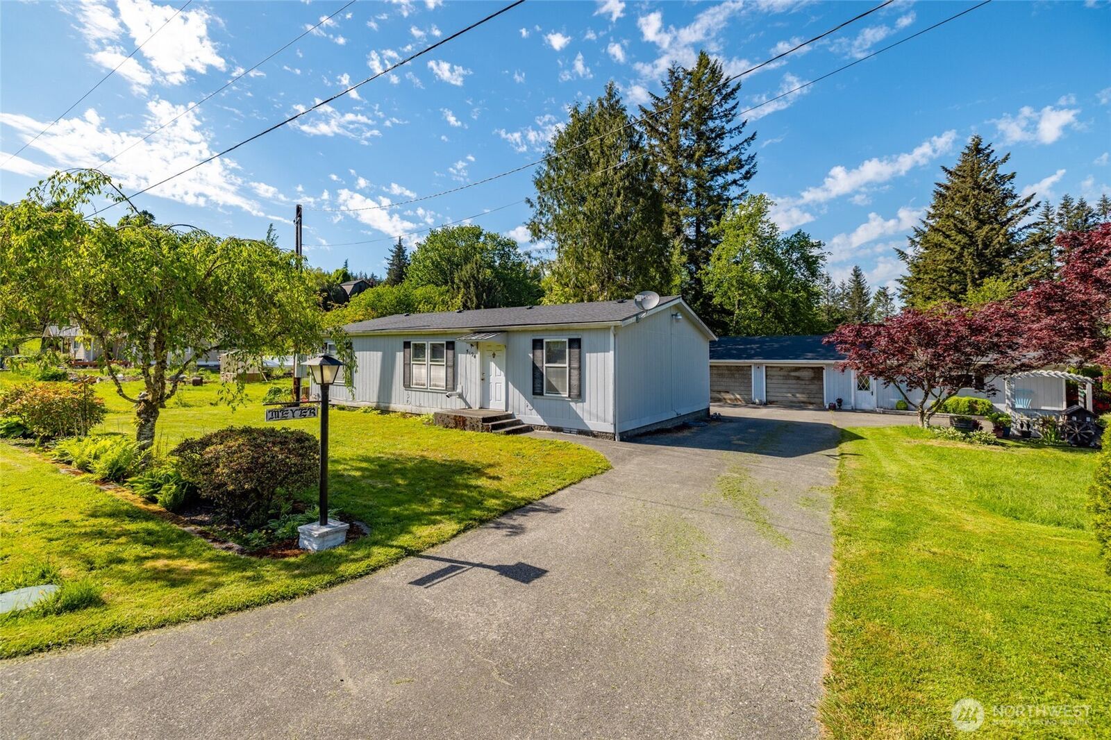 Property Photo: 5194 School Street WA 98220