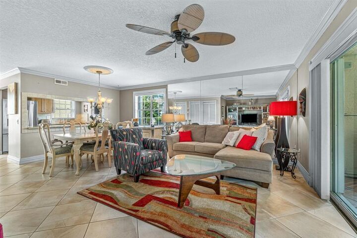 Property Photo: 338 Waterside Drive FL 33462