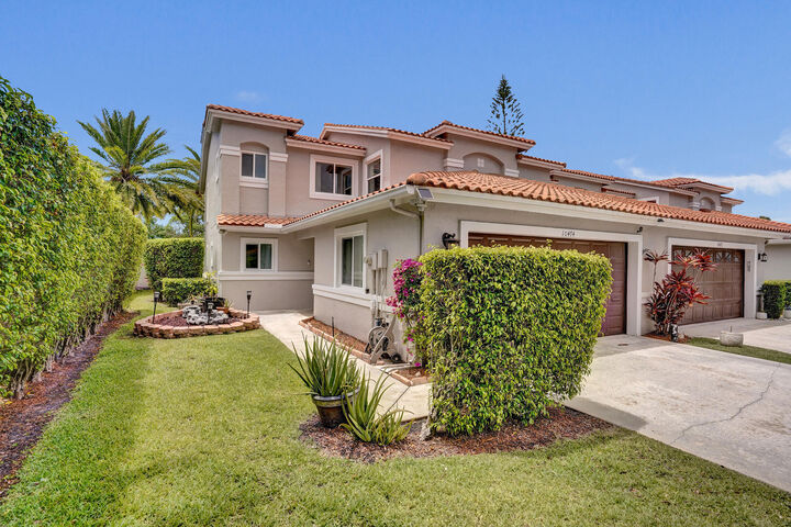 Property Photo:  10474 Mateo Court 10474  FL 33498 