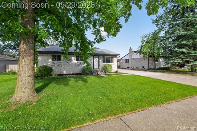 Property Photo: 7414 Gilman Street MI 48185
