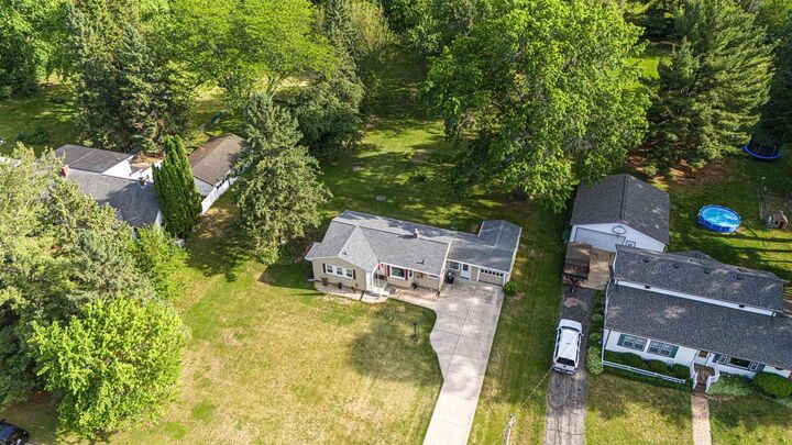 Property Photo:  2530 White Oaks Drive  WI 53511 