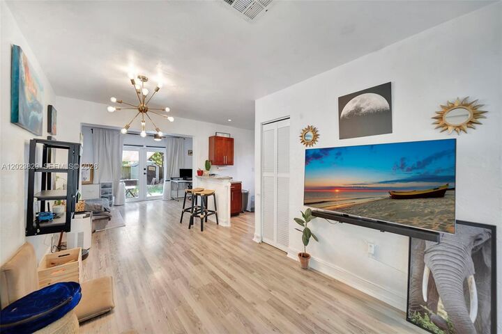 Property Photo:  1790 NE 160th St  FL 33162 