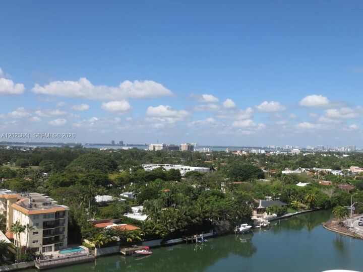 Property Photo:  2457 Collins Ave 1602  FL 33140 