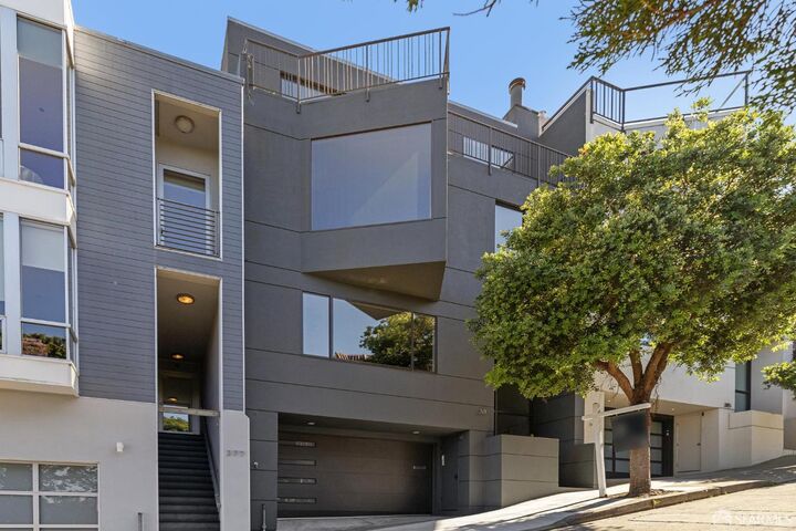 Property Photo:  381 Liberty Street  CA 94114 