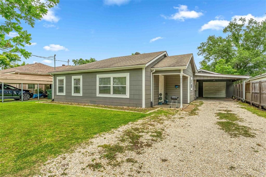 Property Photo: 417 Fairfield Street LA 70605
