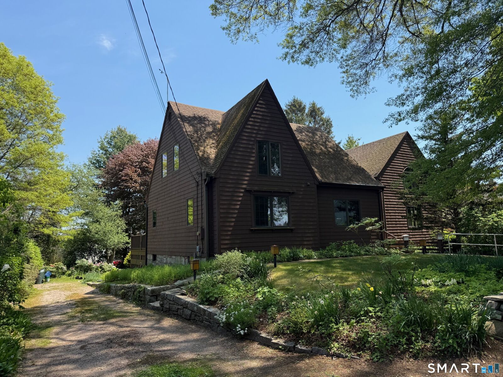 Property Photo:  8 Ivy Road  CT 06355 